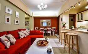 Star Parthenon Apartment